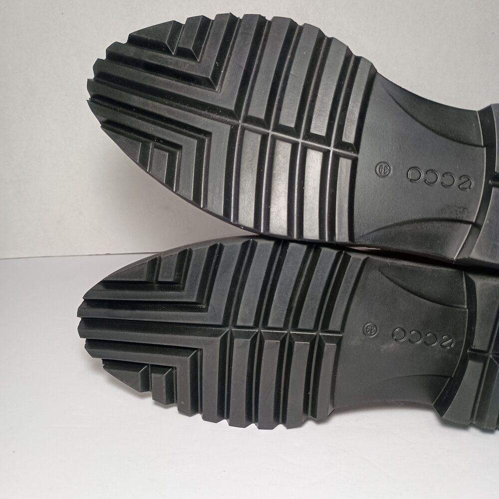 Ecco Red Ankle Boots - Picture 14 of 16